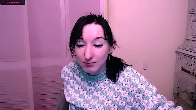 AmandaSell online show from December 8, 2024, 7:47 am
