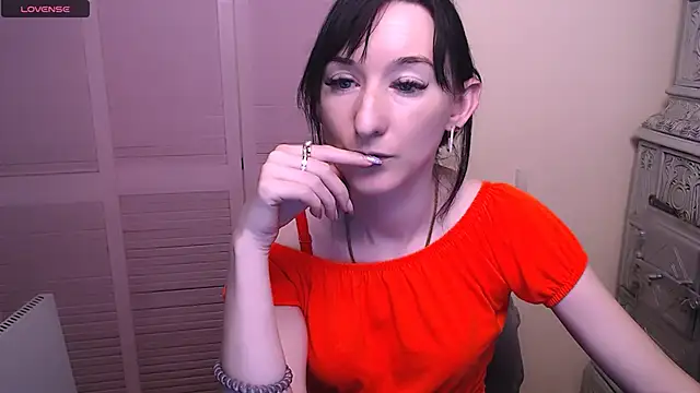 AmandaSell online show from December 12, 2024, 10:45 am