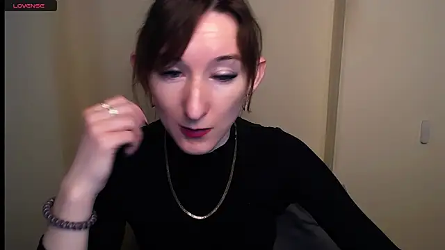 AmandaSell online show from March 12, 2025, 8:08 am
