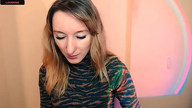 AmandaSell online show from November 27, 2025, 8:49 am