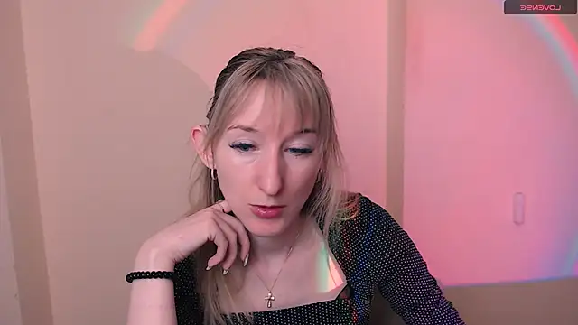 AmandaSell online show from May 5, 2026, 6:21 am