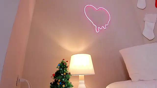 Ashley glow online show from December 18, 2024, 6:46 pm
