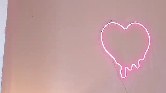 Ashley glow online show from February 4, 2025, 1:02 am