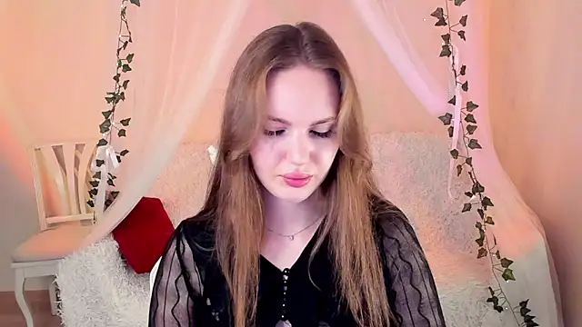 Snapshot of MishkaMe chatting on October 23, 2025, 3:44 pm MishkaMe online show from October 23, 2025, 3:44 pm