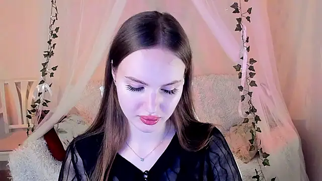 Snapshot of MishkaMe chatting on October 24, 2025, 4:14 pm MishkaMe online show from October 24, 2025, 4:14 pm