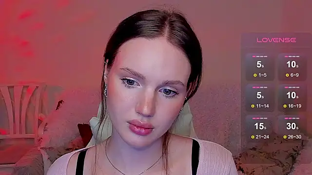 Snapshot of MishkaMe chatting on April 15, 2026, 3:30 pm MishkaMe online show from April 15, 2026, 3:30 pm