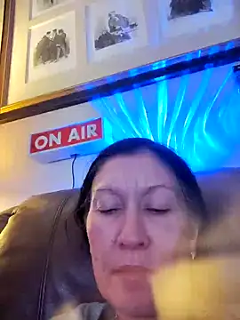 Snapshot of TheDime chatting on February 25, 2026, 12:20 am TheDime online show from February 25, 2026, 12:20 am