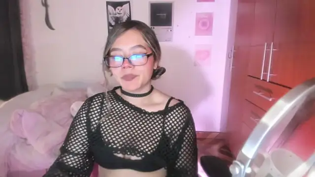 StephaniFox online show from February 19, 2026, 3:13 am