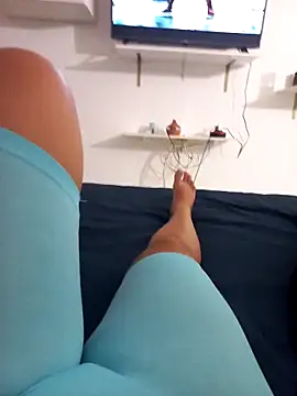 buterfly1519 online show from September 21, 2025, 7:59 pm