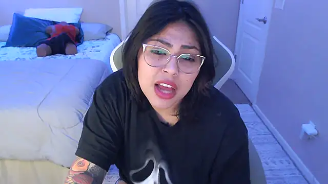 miacanela xo online show from February 6, 2025, 3:06 am