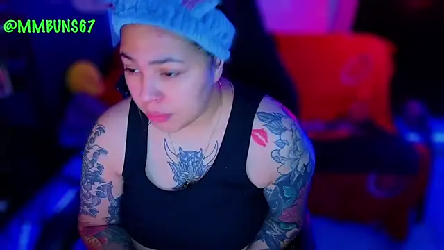 miacanela xo online show from October 16, 2025, 12:11 am