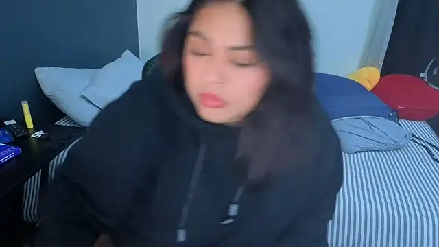 miacanela xo online show from March 15, 2026, 11:33 pm