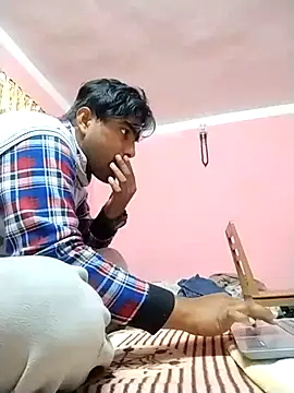 SweetFatBoy online show from March 12, 2025, 3:40 pm