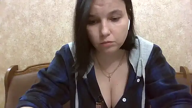 JeorginaJ online show from November 10, 2025, 3:11 pm