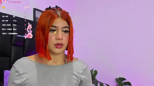 SoofiRosse online show from December 21, 2024, 8:00 pm