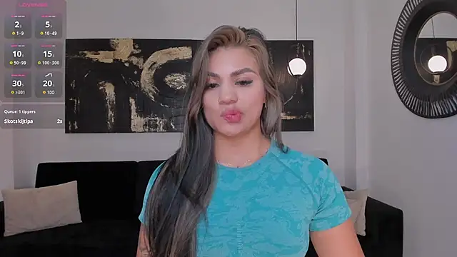 NicoleSanz  online show from December 28, 2024, 5:46 pm