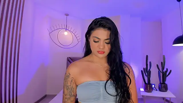 NicoleSanz  online show from March 14, 2025, 10:18 am