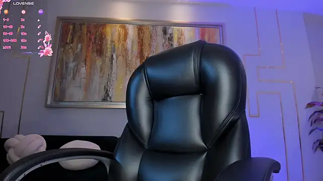 NicoleSanz  online show from September 10, 2025, 9:53 am