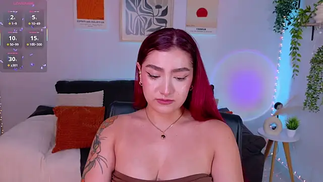 ViolettCastel online show from June 24, 2026, 12:20 am