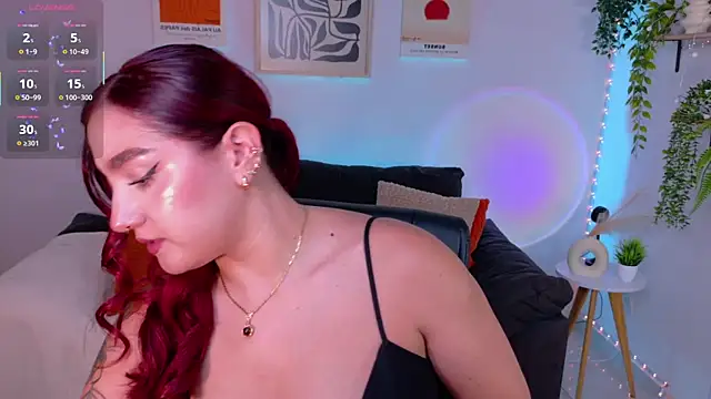 ViolettCastel online show from June 26, 2026, 12:26 am
