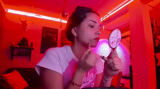 Kimmymadison- online show from January 4, 2025, 12:16 am