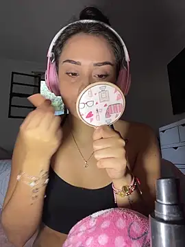 Kimmymadison- online show from June 17, 2026, 8:43 pm