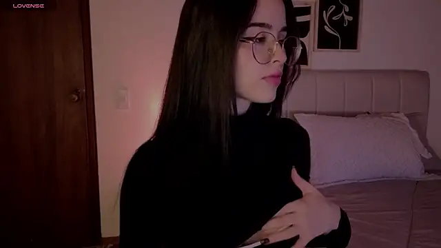 Roxxy mora online show from February 23, 2026, 10:40 pm