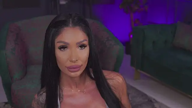 RaquelleVon online show from December 9, 2024, 7:18 pm