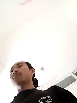 Snapshot of baksreng chatting on November 12, 2025, 7:42 am baksreng online show from November 12, 2025, 7:42 am