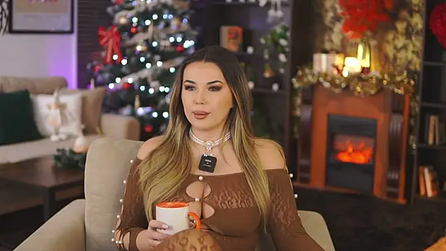 EvaSunderland online show from December 8, 2024, 8:47 pm