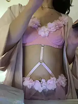 peiton steele7 online show from December 11, 2024, 12:12 am