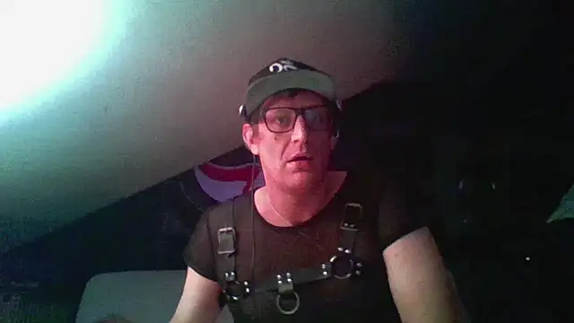 Bigthroaterboy online show from December 1, 2024, 6:41 pm