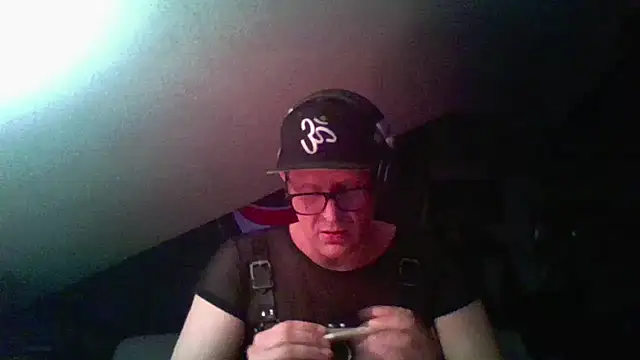 Bigthroaterboy online show from December 3, 2024, 11:24 pm