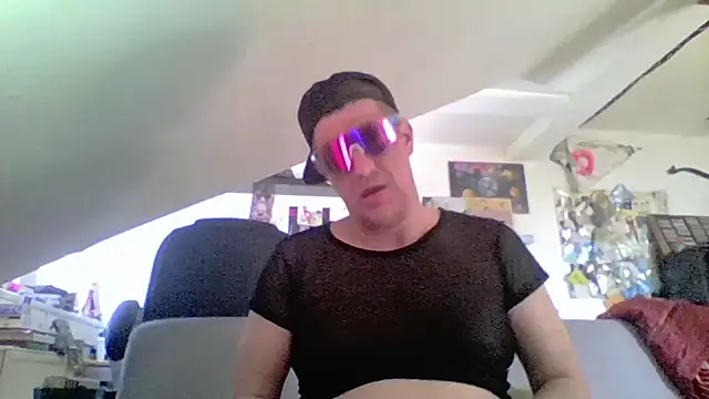 Bigthroaterboy online show from June 23, 2026, 3:43 pm
