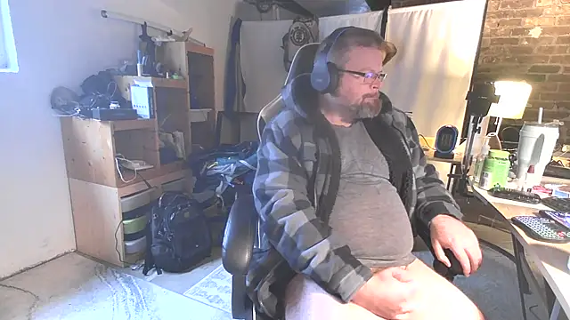 MagnusCockus online show from April 2, 2026, 12:25 pm