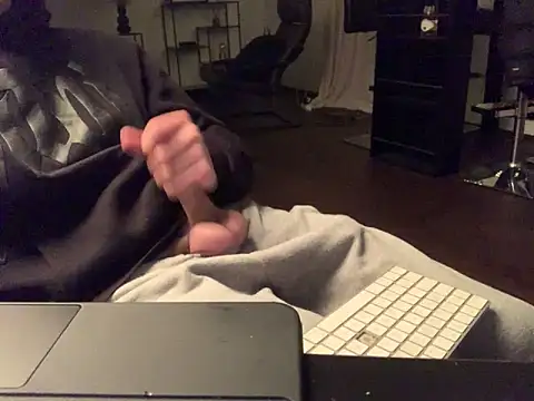 KendrickJiz online show from May 3, 2026, 7:53 pm