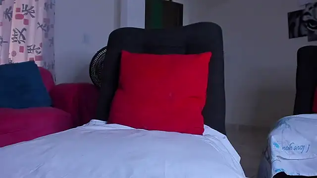 Snapshot of kerlysmith_24 chatting on September 25, 2025, 8:45 pm kerlysmith 24 online show from September 25, 2025, 8:45 pm