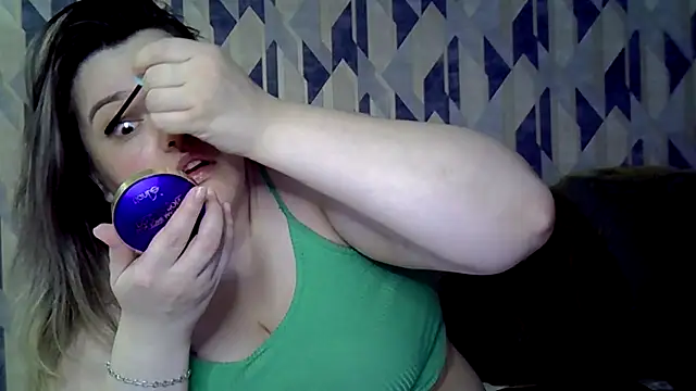 AnitaWillias online show from December 3, 2025, 6:17 pm