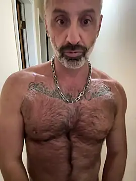 Snapshot of DaddySnowXX chatting on January 22, 2025, 11:34 am DaddySnowXX online show from January 22, 2025, 11:34 am