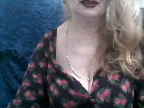 CarlyTreat online show from December 12, 2024, 5:15 pm
