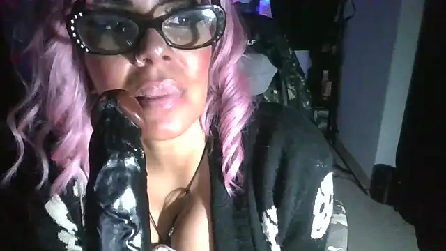 MadisonJayde online show from December 6, 2024, 6:26 am