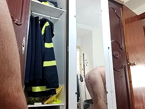 solitoooocam687 online show from November 6, 2025, 11:22 am