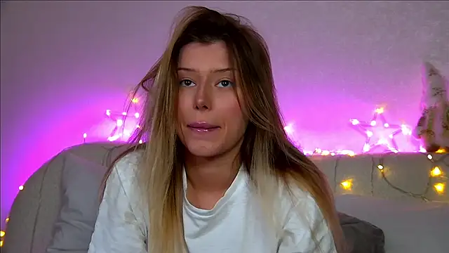 LiliaBianka online show from December 16, 2024, 10:08 am