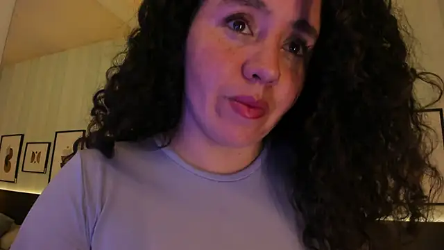 Snapshot of Valeria__soler chatting on March 4, 2025, 12:01 pm Valeria soler online show from March 4, 2025, 12:01 pm