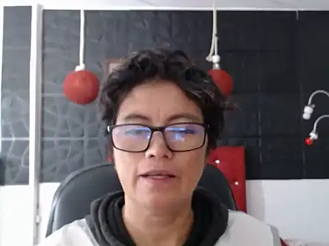 ShaneLeux online show from September 26, 2025, 1:42 am