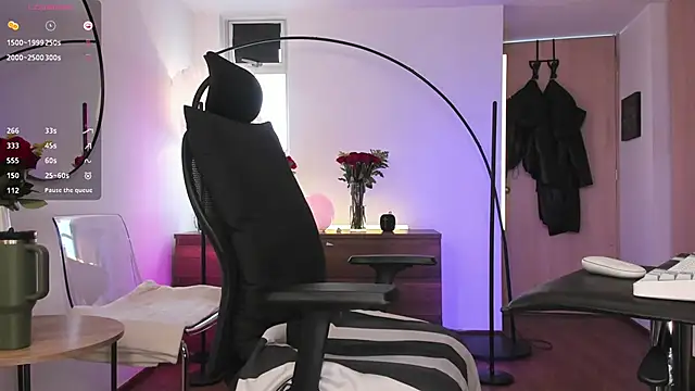 ariana fitl  online show from January 31, 2026, 7:45 pm