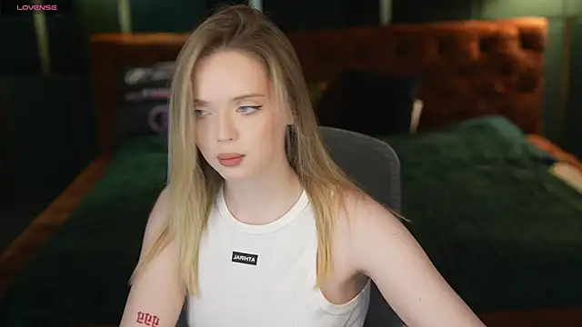 Cassy-Celestial  online show from March 13, 2026, 8:32 am