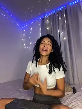 nicoleebony1 online show from January 4, 2025, 12:48 am