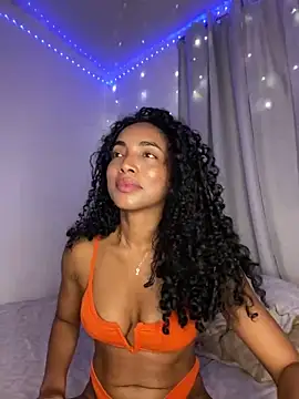 nicoleebony1 online show from January 10, 2025, 11:39 pm