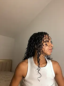 nicoleebony1 online show from June 19, 2026, 3:05 pm
